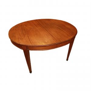 Mesa oval extensível francesa do século XIX, estilo Luís XVI, em mogno.